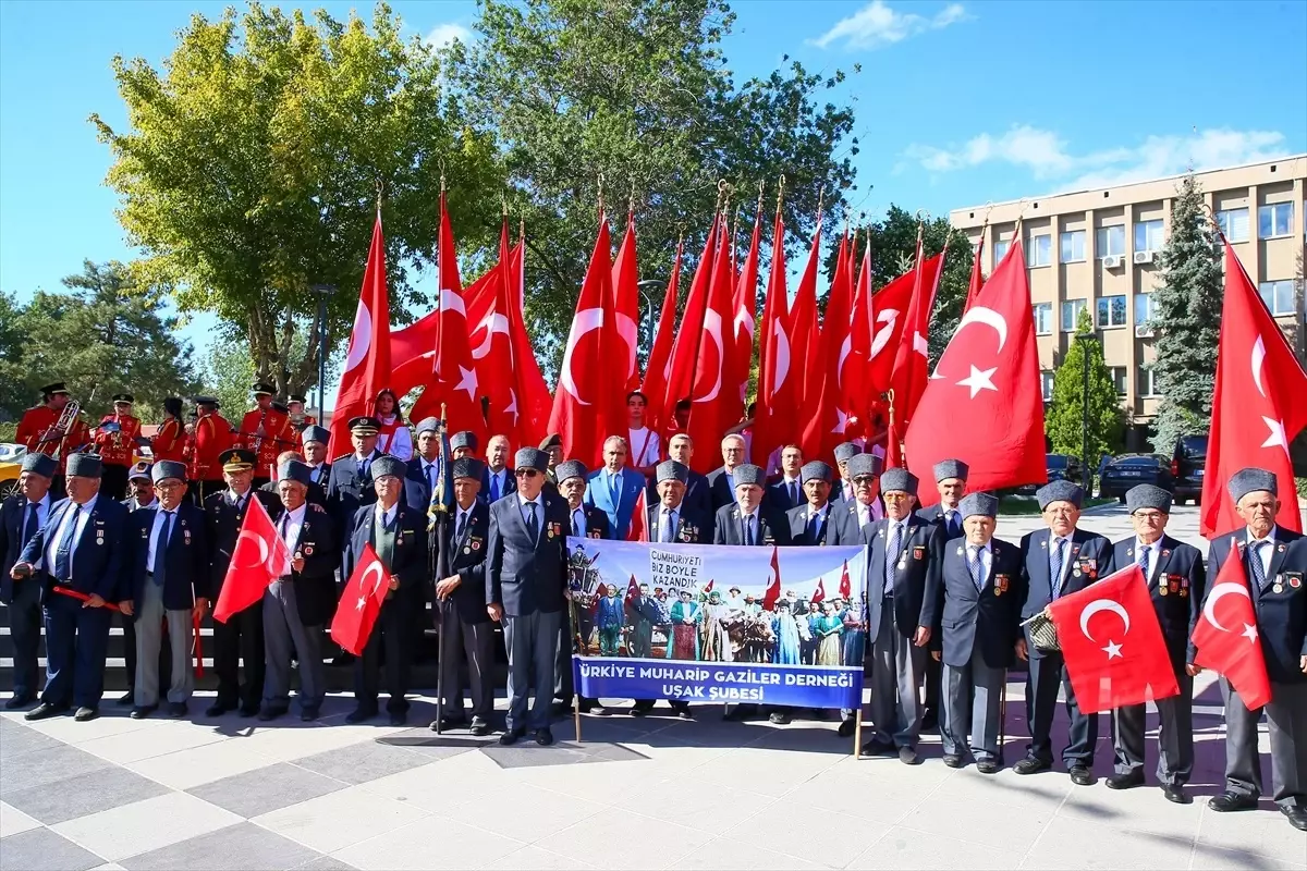 izmir ve cevre illerde 19 eylul gaziler gunu kutlandi mrqTOeRd