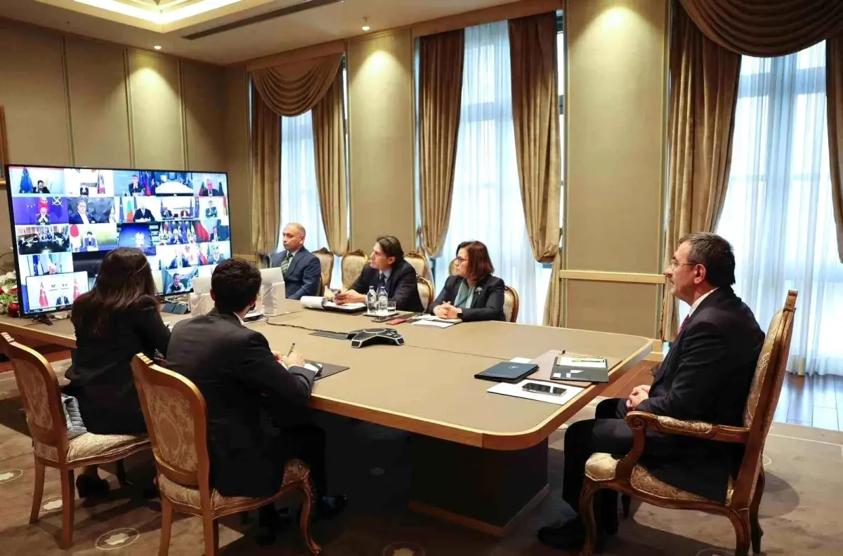 cevdet yilmaz ukrayna zirvesinde Zw1qkLw4.jpg