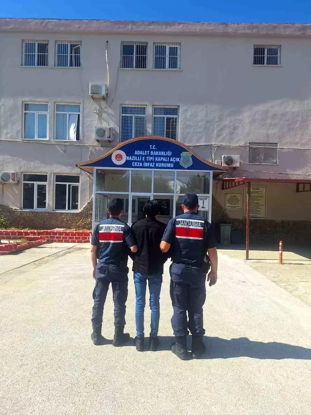 cinsel istismardan aranan sahis yakalandi rWlAvYUE