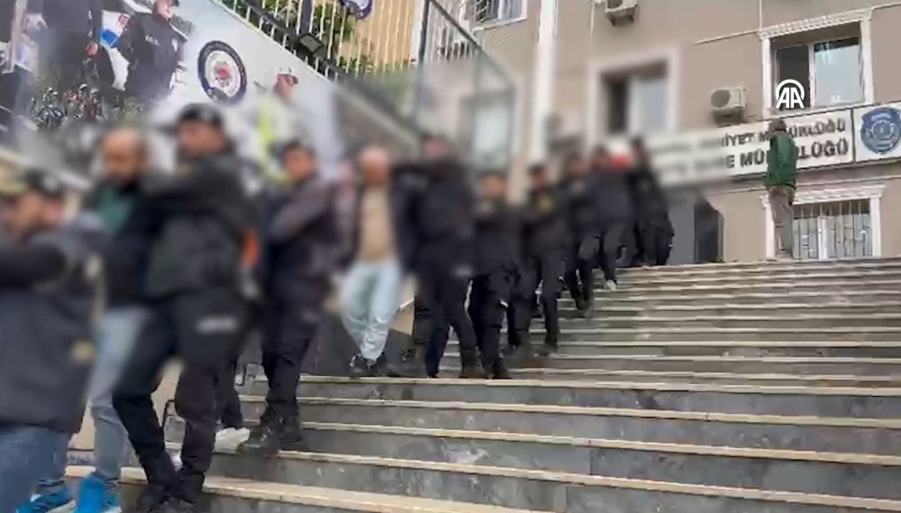 sartsiz kosulsuz faizsiz kredi tuzagi 10 milyar liralik para trafigi tespit edildi L7y9WvDT.jpg