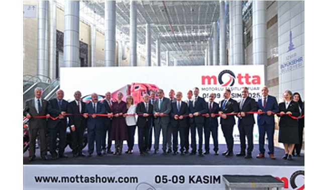 otomobil ve motosiklet tutkunlari bu fuarda bulusuyor BtNjZfsh.jpg