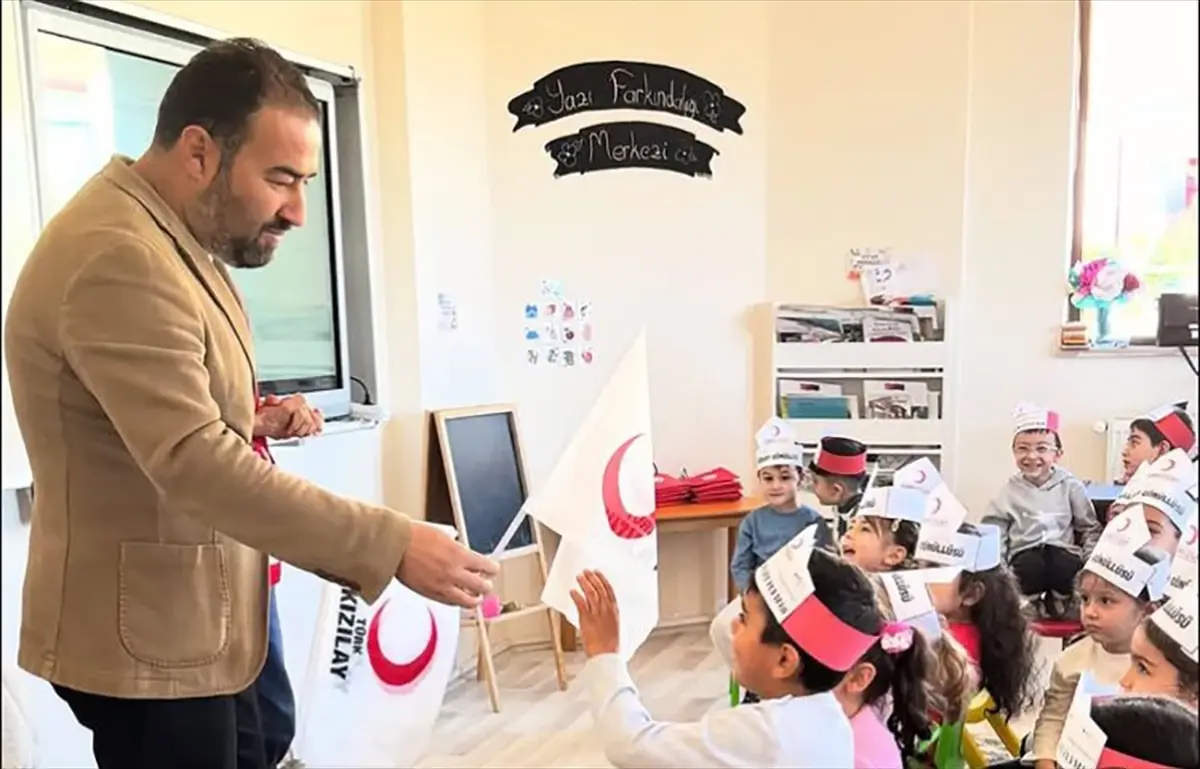 zarada kizilay haftasi etkinlikleri TKaJ3nMr.jpg