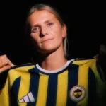 Fenerbahce arsaveve yeni zelandali savunmaci 4HWSD3Qt